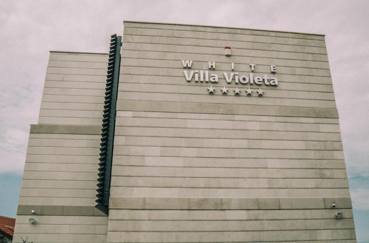 Luxury Apartments White Villa Violeta Mandre Exterior foto